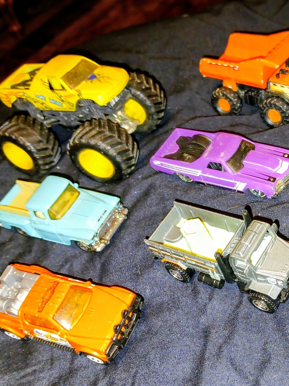 L9l 6-Piece Vintage Lot Die-Cast Truck & Utility Vehicle Matchbox Hot Wheels